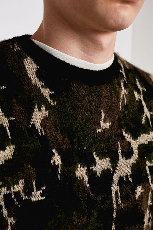 Urban Outfitters – Pullover mit Camouflage-Muster #4
