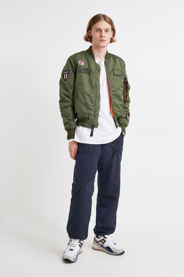 Alpha Industries – Bomberjacke „MA-1 VF Flying Tigers“ in Salbeigrün #2