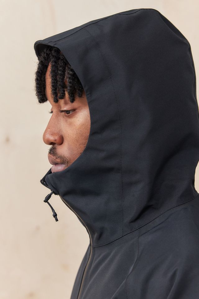 Gramicci Black Peak 3-L DWR Shell Jacket | Urban Outfitters UK