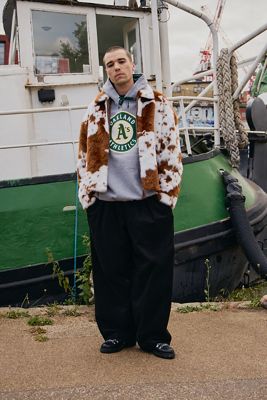 BDG Billy Kuhfell-Imitat-Bomberjacke mit Kuhfellmuster