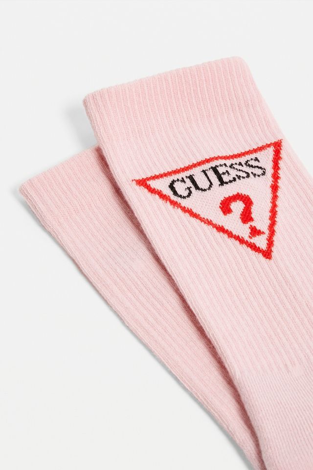 GUESS – Socken in Rosa mit dreieckigem Logodesign