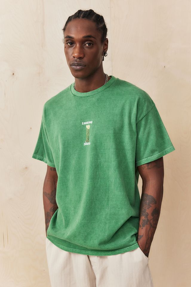 Camiseta UO Looking Sharp #1