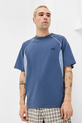 Iets frans. T-shirt bleu à empiècement gaufré en taille: Small - iets frans... - Modalova