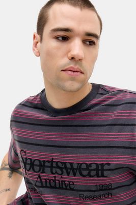 T-Shirt a Maniche Corte UO Red Sportswear a Righe