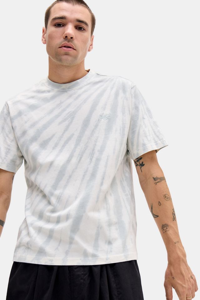 iets frans... Batik T-Shirt #1