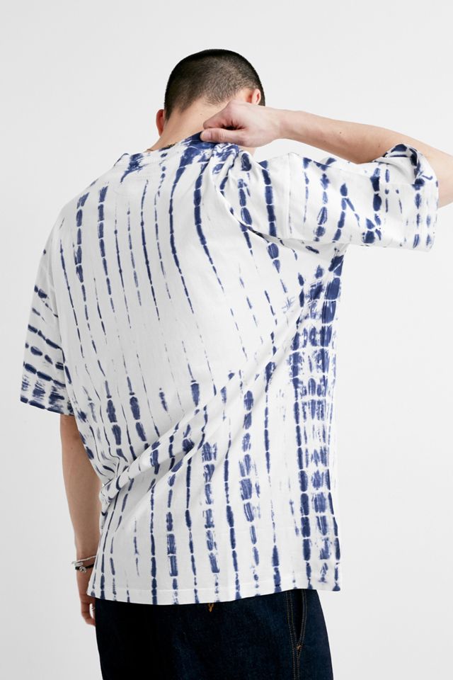 Camiseta de manga corta Batik blanco de UO #3
