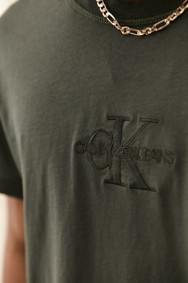Calvin Klein – T-Shirt in Acid-Waschung in Khaki #1
