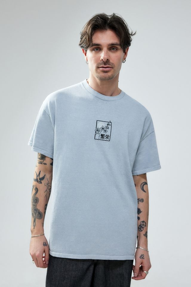 UO Grigio Giapponese Pianta T-Shirt #1