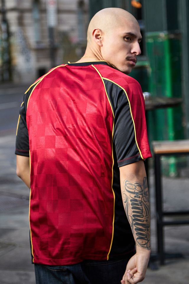 Umbro Rotes Dahlia Panelled T-Shirt #3