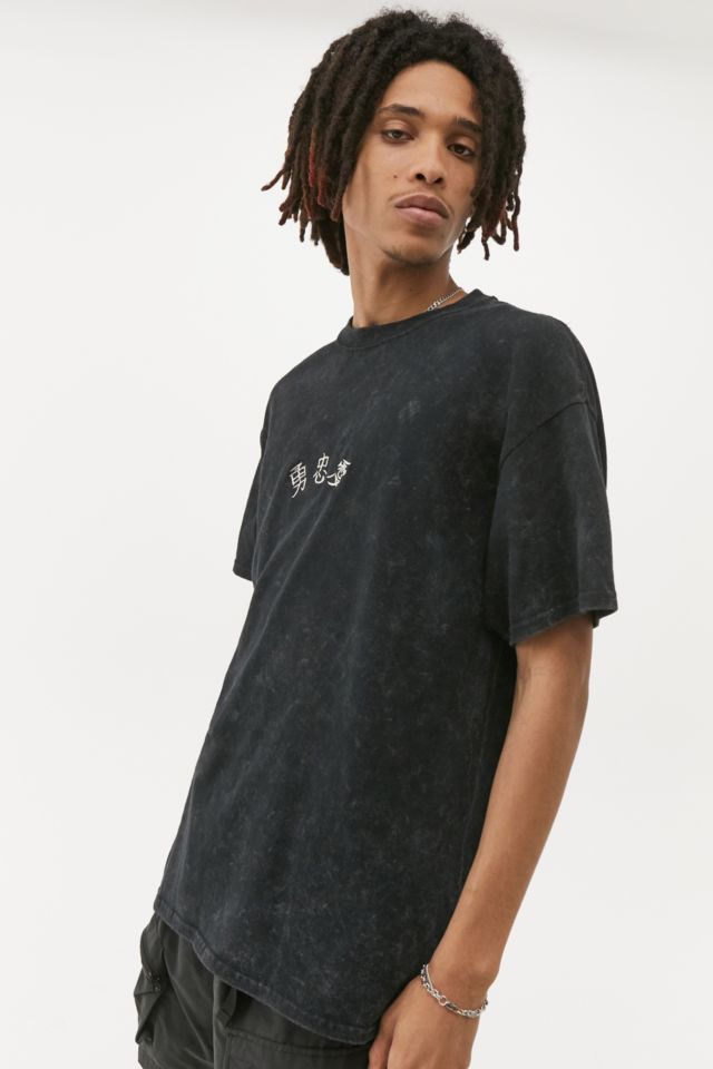 UO Japanese Moon Wash T-Shirt | Urban Outfitters UK