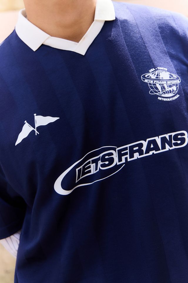 iets frans... Navy World Short Sleeve Football T-Shirt #2