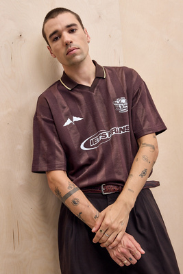 iets frans... Brown Short Sleeve Football T-shirt Product Page