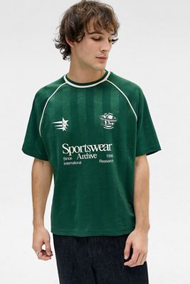 iets frans... Green Short Sleeve Football T-Shirt
