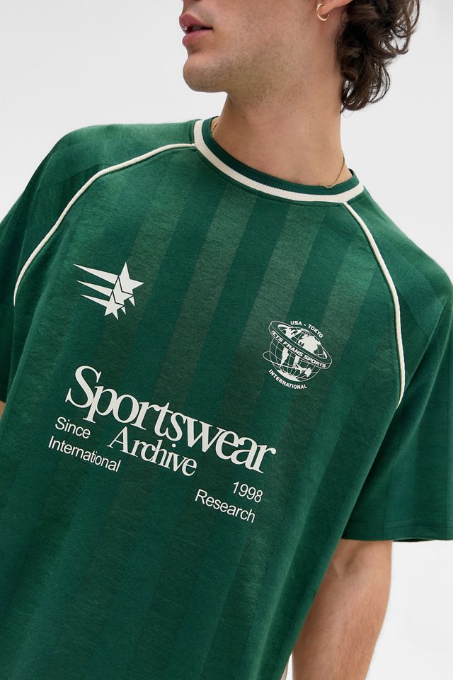 iets frans... Camiseta de Fútbol Verde de Manga Corta #1
