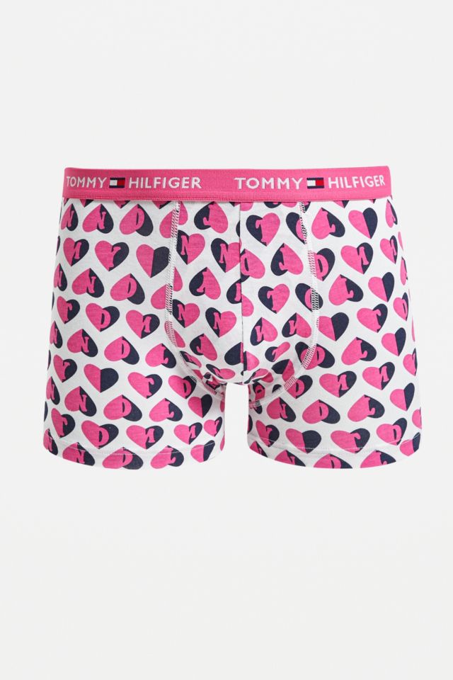 Tommy Hilfiger – Boxershorts mit rosa Herzen für den Valentinstag im  1er-Pack | Urban Outfitters DE