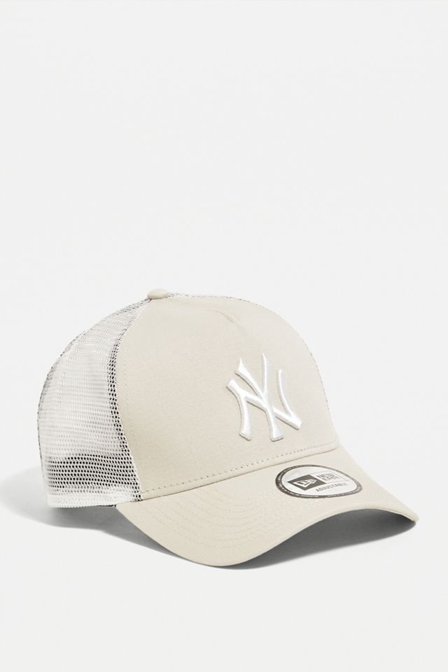 New Era 9FORTY A-Frame White NY Yankees Trucker Cap | Urban