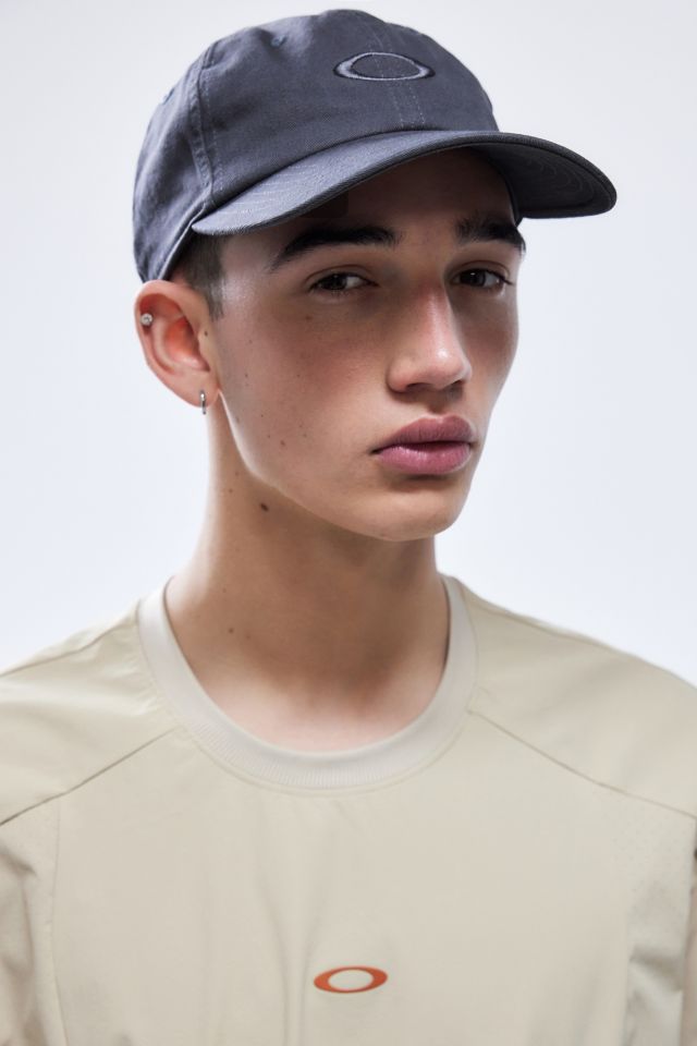 Oakley UO Exclusive Grey Uniform Cap | Urban Outfitters UK