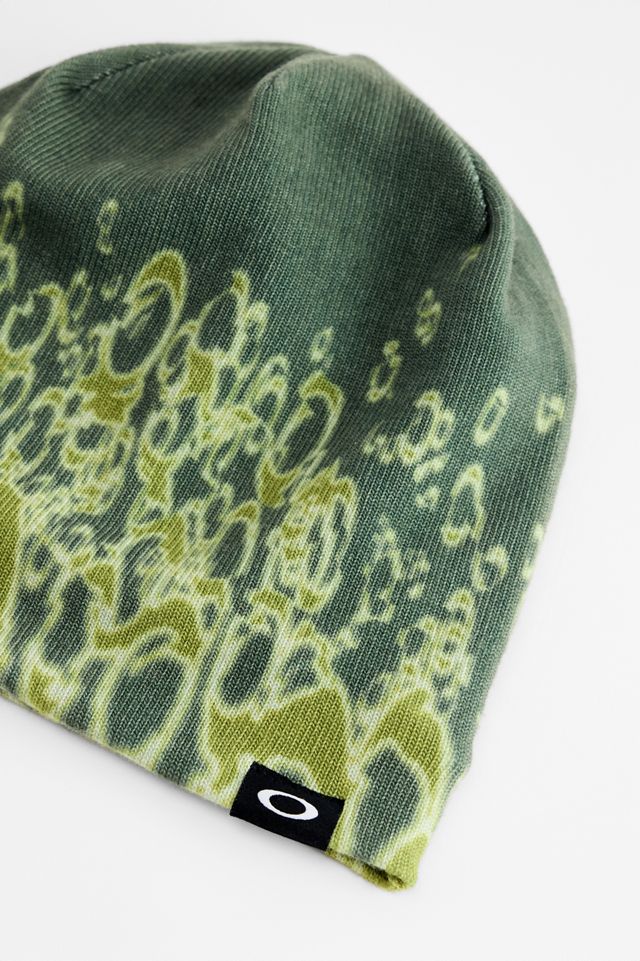 Oakley UO Exclusive Ellipse Graphic Beanie | Urban Outfitters UK