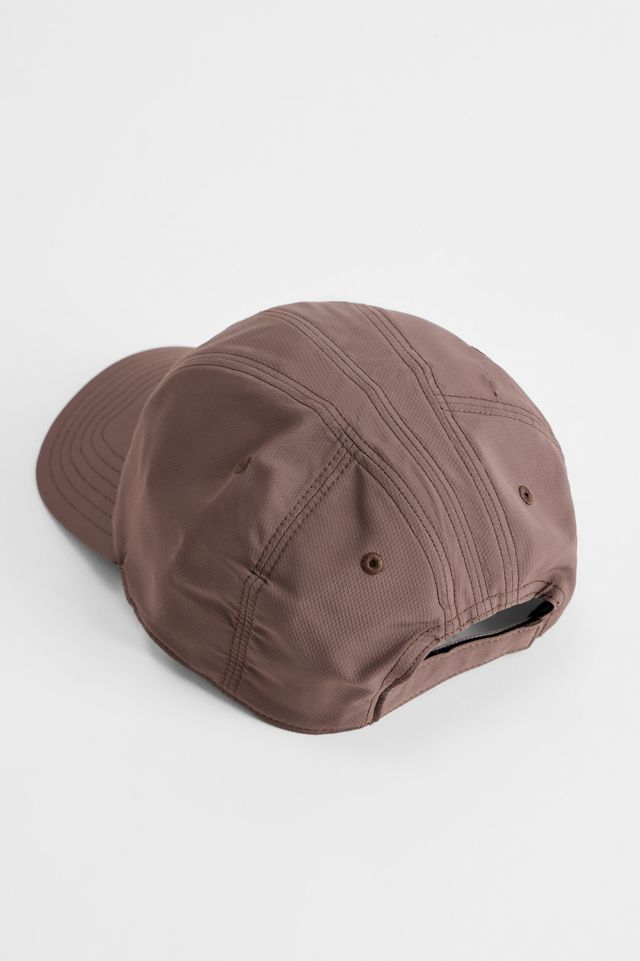 Oakley UO Exclusive Braune Tech-Kappe #2