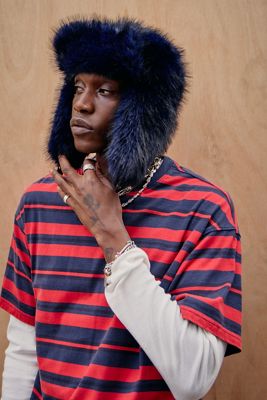 UO Navy Kunstfell Trapper Mütze
