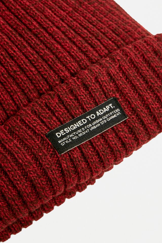 Urban Outfitters – Geripptes rostfarbenes Beanie #1