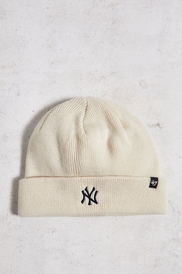 '47 Brand NY Yankees Ecru Beanie | Urban Outfitters UK