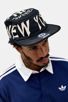 Casquette de peintre graphique exclusive UO de la marque '47
