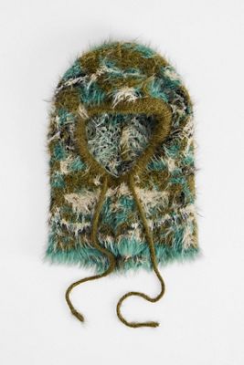 UO Camo Fluffy Hood