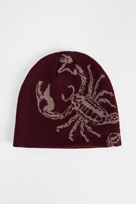 UO Scorpion Skull Beanie