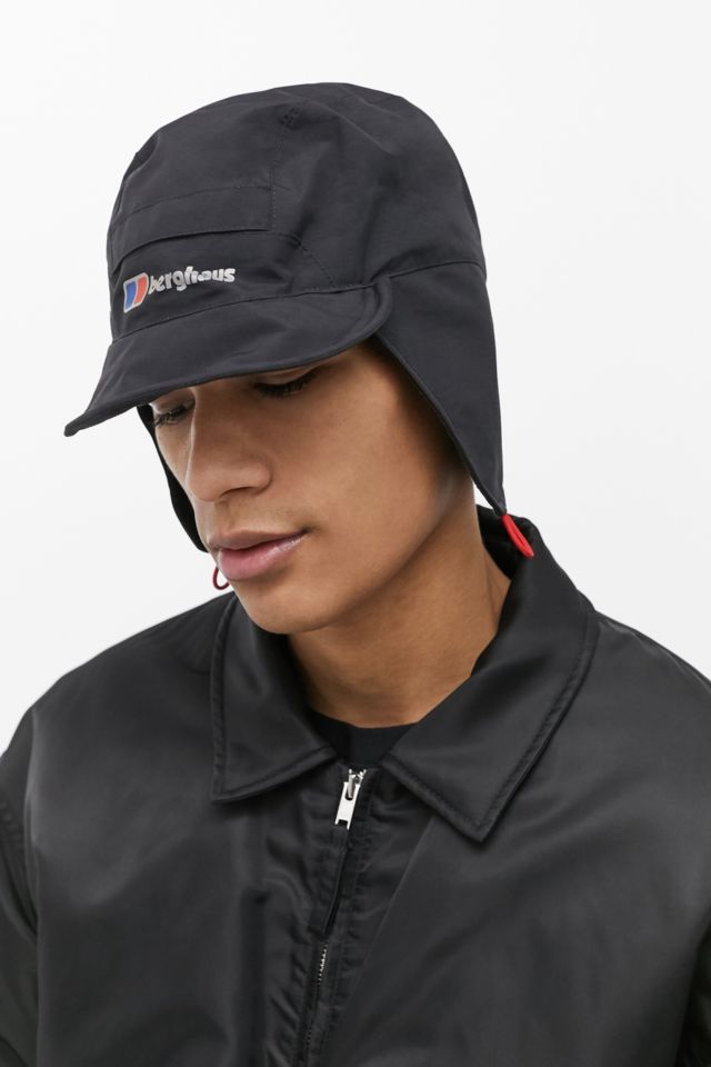 Berghaus Mutze Hydroshell in Schwarz Urban Outfitters DE