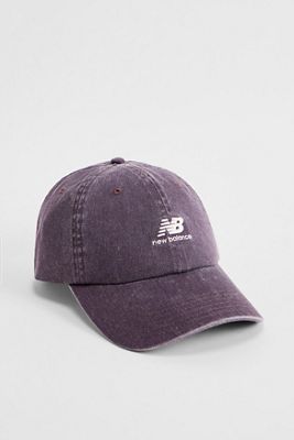Gorra Morada Exclusiva UO de New Balance