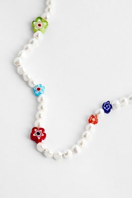 Hoemo World Flower Pearl Bead Necklace