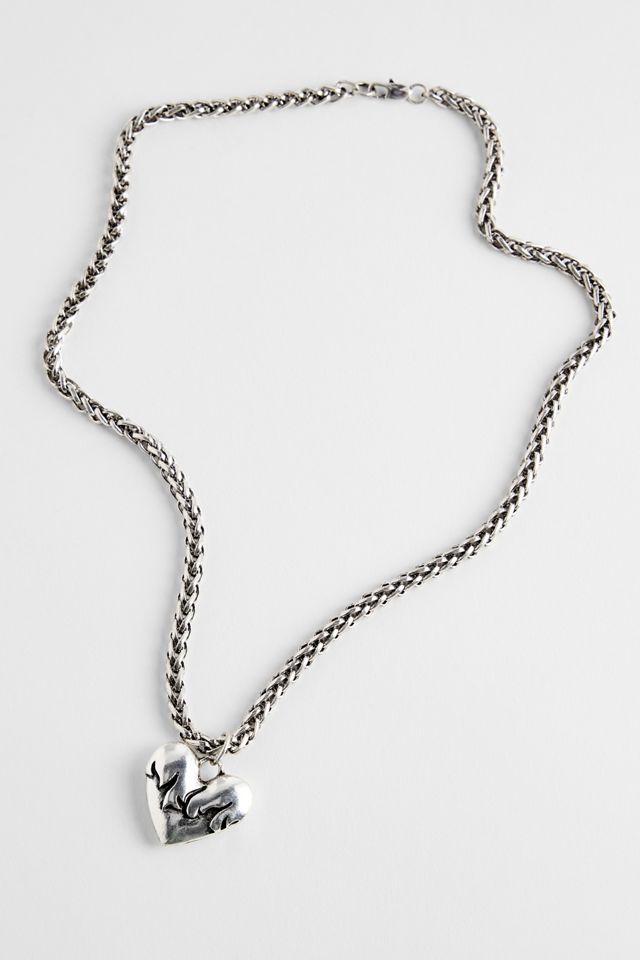 Collar de Corazón en Llamas UO #1