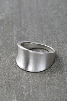 Silver-Plated Curve Ring | Urban Outfitters UK