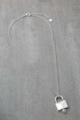 Urban outfitters on sale padlock necklace