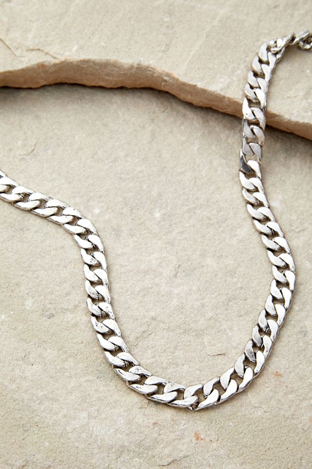 Silence + Noise Chunky Curb Chain Necklace Urban Outfitters UK