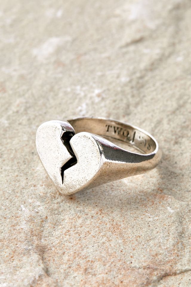 TwoJeys – Versilberter Ring „Broken Heart"  #2