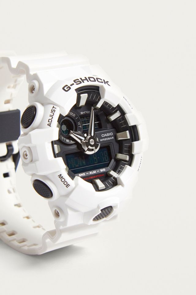 G-Shock – Stoßfeste Uhr „GA700-2A“ in Weiß #1