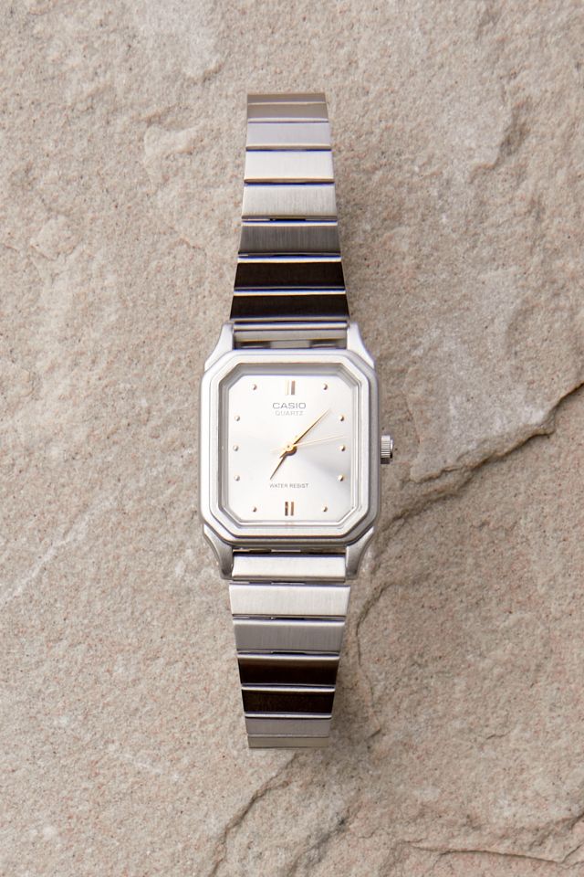 Casio watch hotsell urban outfitters