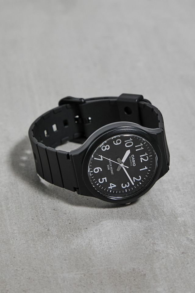 Casio MW240-1BV Reloj de cuarzo negro con pantalla analógica fácil de leer  para hombre, Negro/Negro, MW240-1BV