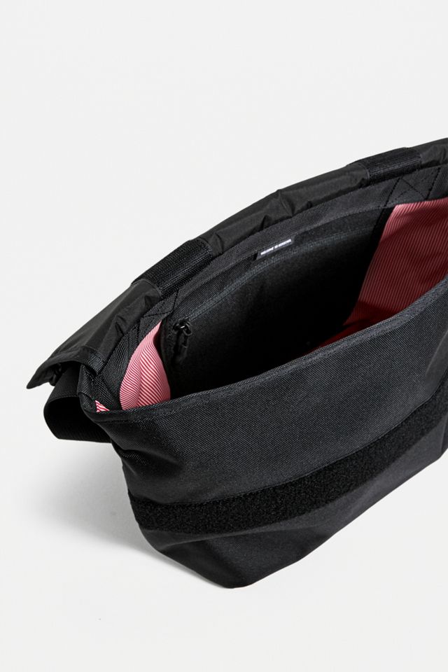 Herschel Supply Co. Grade Mid-Volume Black Messenger Bag #1