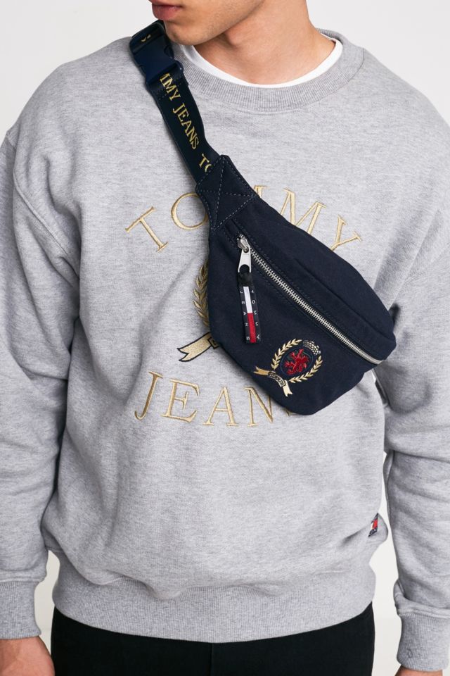 Tommy jeans 6.0 on sale crest heritage bumbag