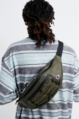 Champion UO Exclusive Khaki Bum Bag | Urban Outfitters UK