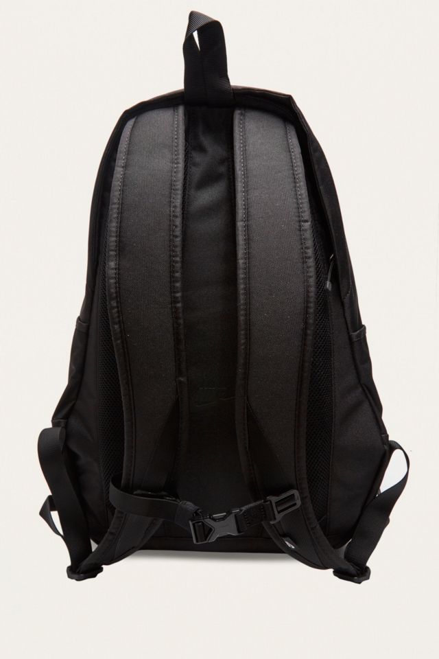 Large black nike on sale backpack