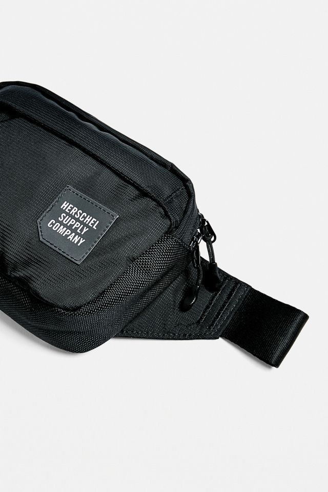 Herschel Supply Co. Tour Pequeña bolsa negra #3