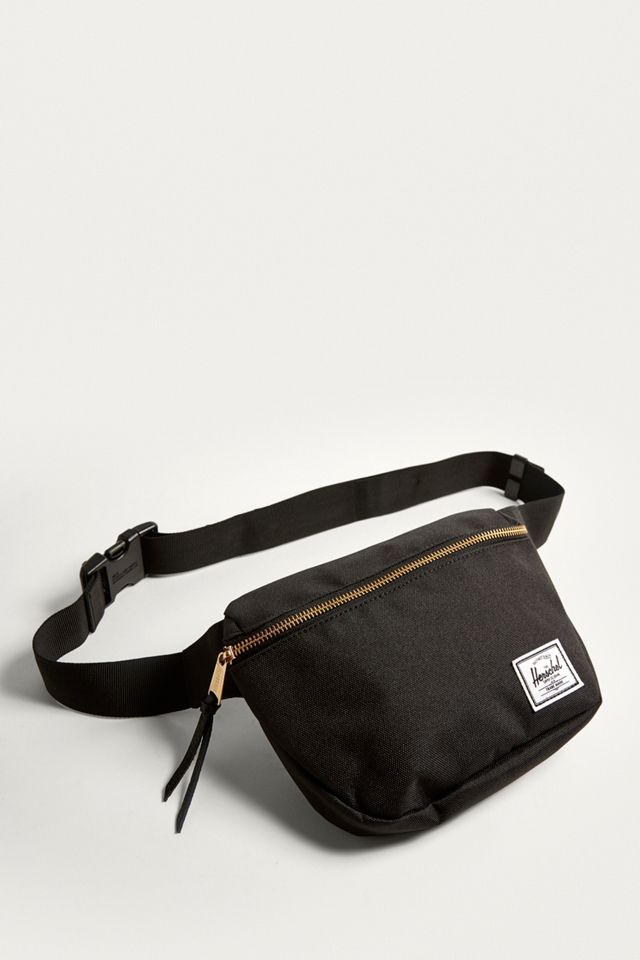Herschel Supply Co. Fifteen Black Cross Body Bag