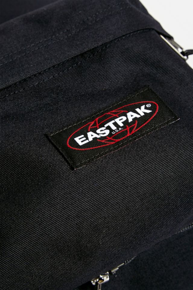 Eastpak urban outfitters 2025