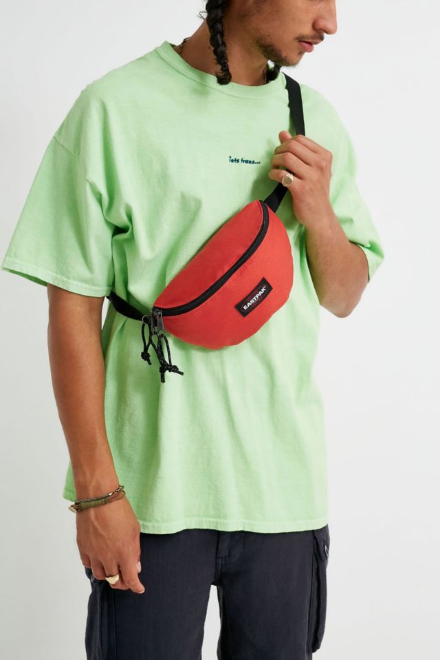 Urban outfitters discount eastpak bum bag