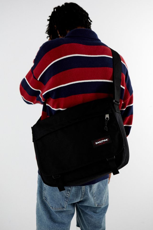 Tenen Thriller fascisme Eastpak Delegate Messenger Bag | Urban Outfitters UK