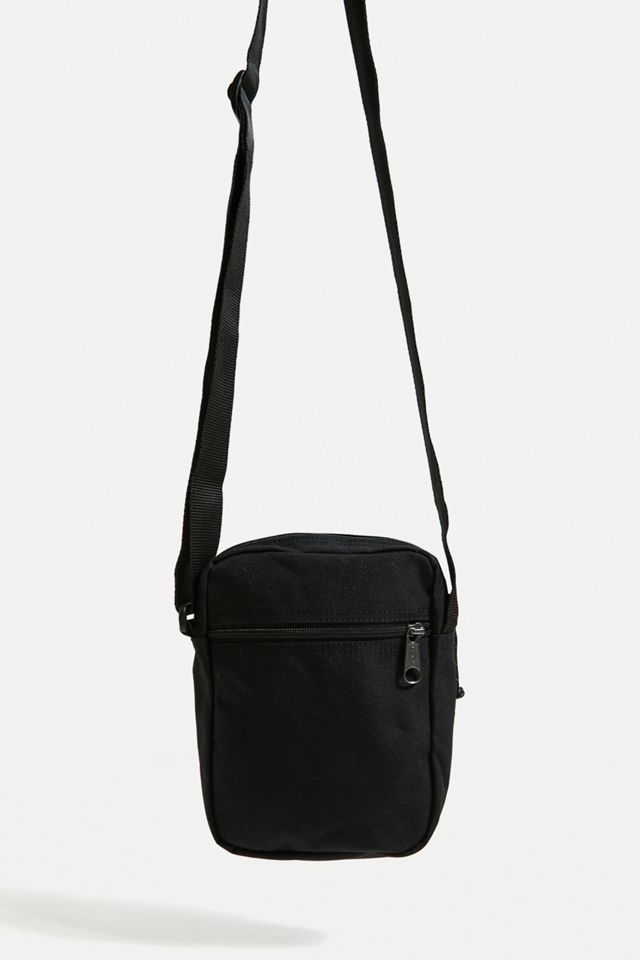 Eastpak – Umhängetasche „The One" in Schwarz #3
